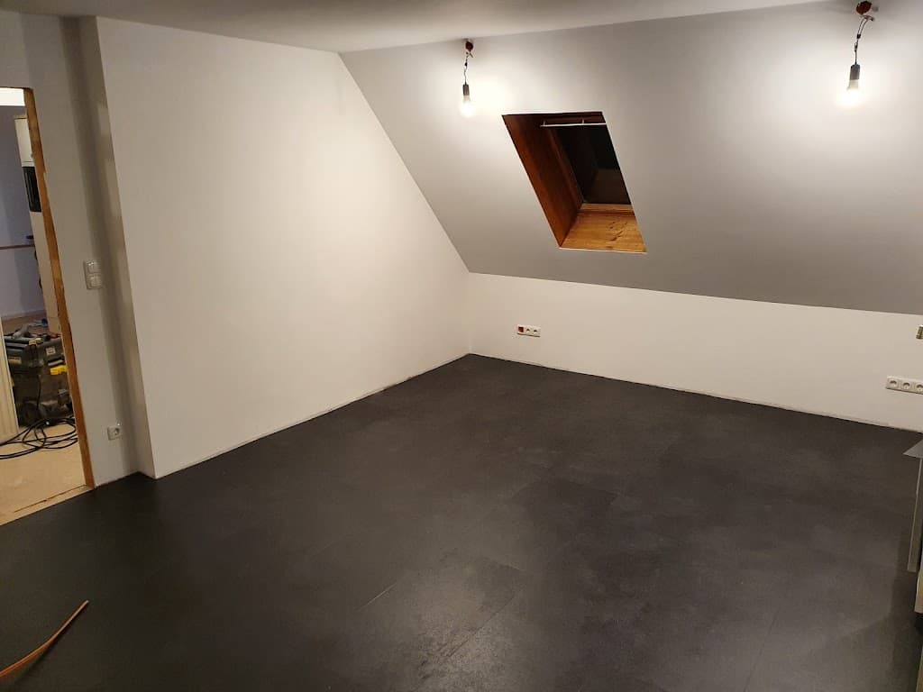 Braun Wand & Bodengestaltung