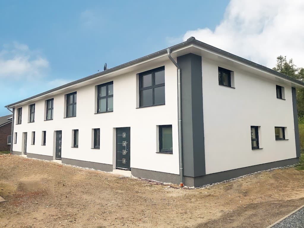 Hanes-Bau GmbH & Co. KG | Fassadendämmung WDVS | Innenputz Außenputz